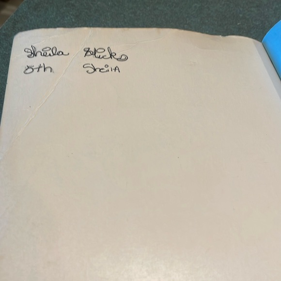 Vintage Worlds To Explore Handbook for Brownie and Junior Girl Scouts - Picture 5 of 16